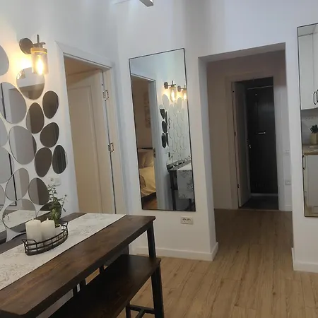 Sea Retreat Apartment Constanta